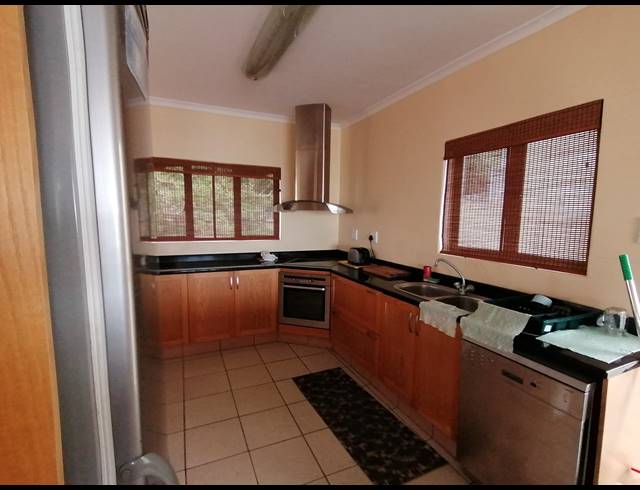3 BEDROOM DUPLEX FOR SALE IN BLUFF